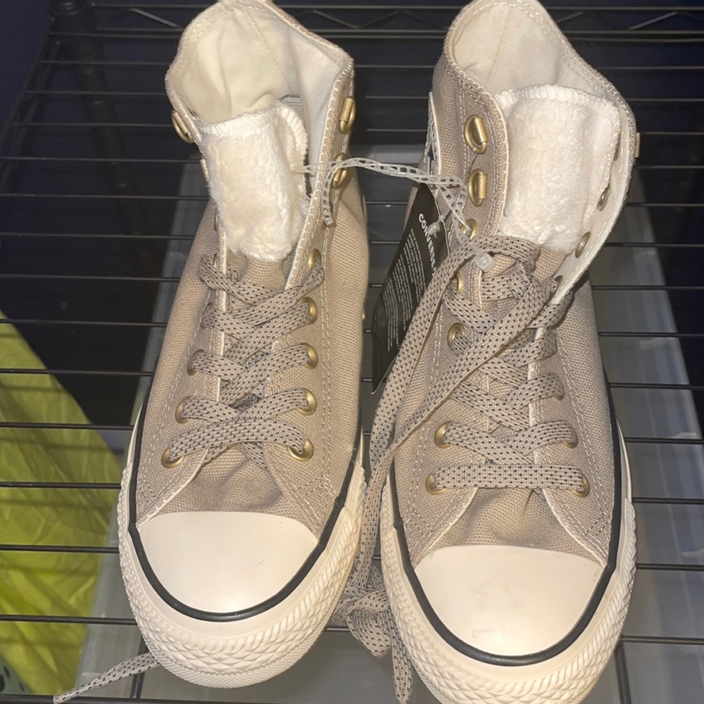 NWT - RARE Converse All Star Faux Fur High Top Sneakers Size 9
